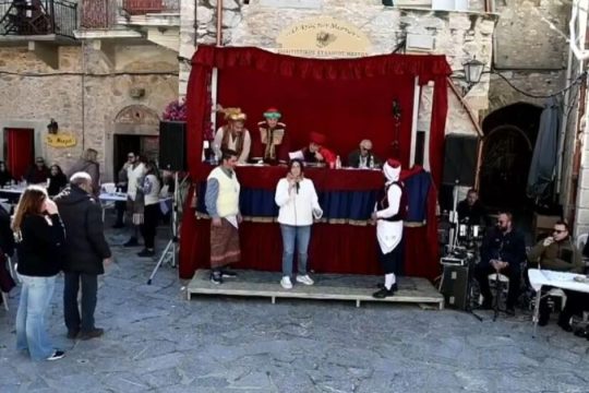 Η ΤΙΝΑ και η Δέσποινα